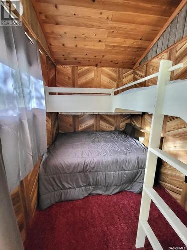 1 Lakeshore Place, Echo Bay, SK - Indoor Photo Showing Bedroom