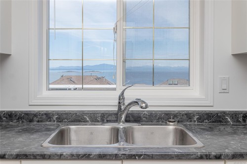 6573 Pelican Way, Nanaimo, BC 