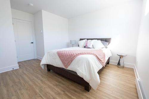 Chambre à coucher - 320 Rue Du Bassin, Saint-Jérôme, QC - Indoor Photo Showing Bedroom
