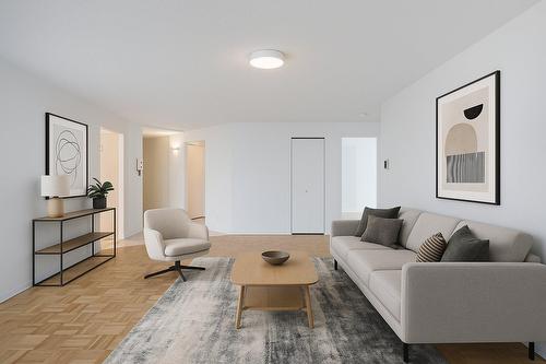 Salon - 607-5075 Rue Jean-Talon E., Montréal (Saint-Léonard), QC - Indoor Photo Showing Living Room