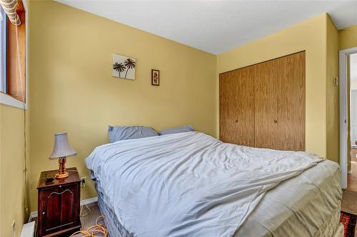 2556 Princeton Summerland Road, Princeton, BC - Indoor Photo Showing Bedroom