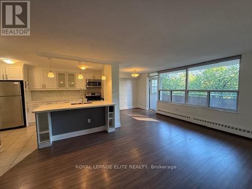 310 - 3120 Kirwin Avenue, Mississauga, ON - Indoor