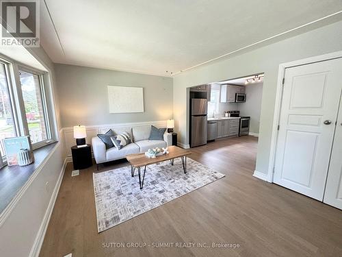 26 GRANDFIELD STREET  Hamilton, ON L8T 2H2