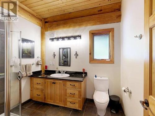 6-10289 Finn Bay Rd, Powell River, BC - Indoor Photo Showing Bathroom