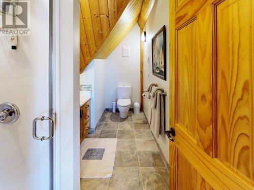 6-10289 Finn Bay Rd, Powell River, BC - Indoor Photo Showing Bathroom