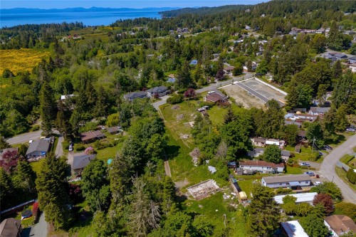 2033 Maple Ave, Sooke, BC 