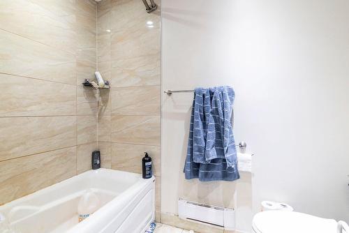 Bathroom - 3556 Rue St-Dominique, Montréal (Le Plateau-Mont-Royal), QC - Indoor Photo Showing Bathroom