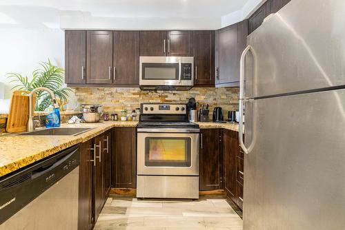 Kitchen - 3556 Rue St-Dominique, Montréal (Le Plateau-Mont-Royal), QC - Indoor Photo Showing Kitchen