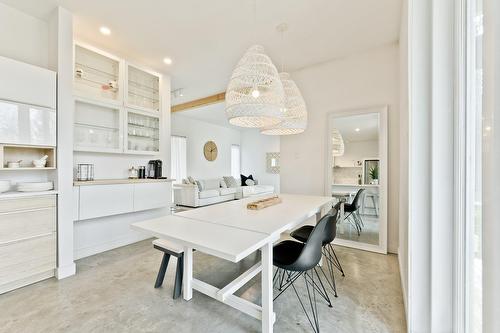 Dining room - 145 Ch. Hivernon, Sutton, QC - Indoor Photo Showing Dining Room