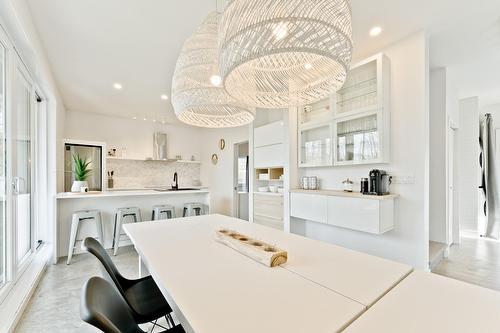 Dining room - 145 Ch. Hivernon, Sutton, QC - Indoor