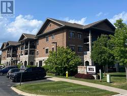 304 - 1 CHAMBERLAIN CRESCENT  Collingwood, ON L9Y 0X7