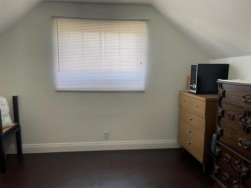 280 2Nd Avenue, Swan River, MB - Indoor