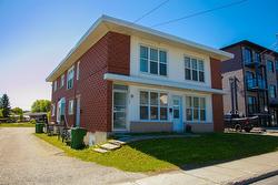 1180  - 1188 Rue Sherbrooke  Magog, QC J1X 5B5