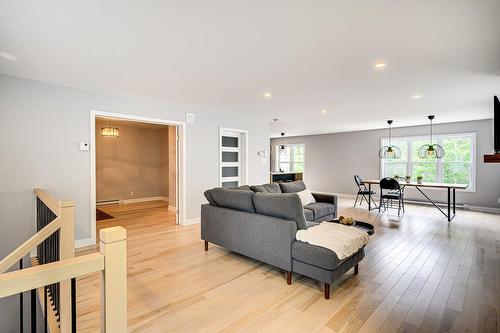 Overall view - 416 Ch. De Montfort, Piedmont, QC - Indoor Photo Showing Living Room