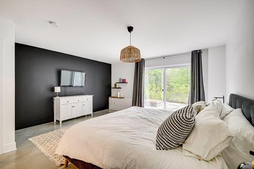 Primary bedroom - 416 Ch. De Montfort, Piedmont, QC - Indoor Photo Showing Bedroom