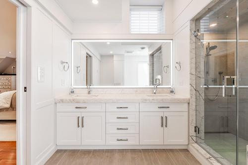Salle de bains attenante à la CCP - 264 Brighton Drive, Beaconsfield, QC - Indoor Photo Showing Bathroom