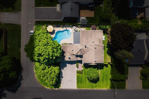 Vue d'ensemble - 264 Brighton Drive, Beaconsfield, QC - Outdoor With In Ground Pool