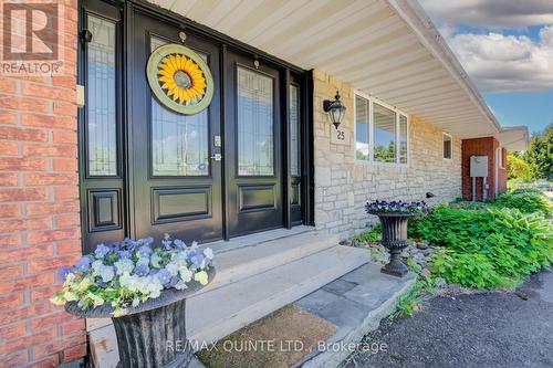 25 Singleton Street, Brighton, ON - Outdoor