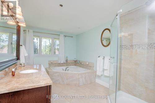 25 Singleton Street, Brighton, ON - Indoor Photo Showing Bathroom
