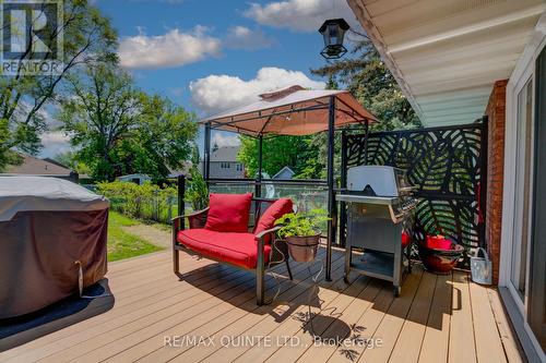 25 Singleton Street, Brighton, ON - Outdoor