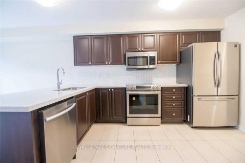 76 Scarletwood Street, Hamilton, ON - Indoor Photo Showing Kitchen