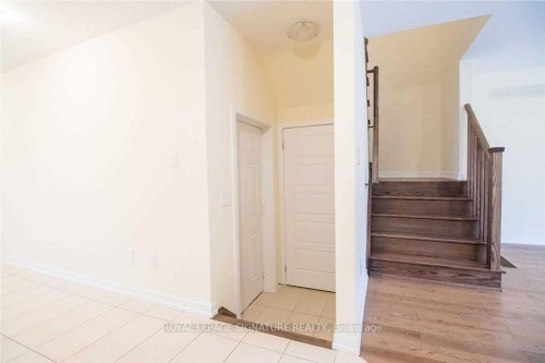 76 Scarletwood Street, Hamilton, ON - Indoor Photo Showing Other Room