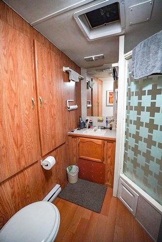 Salle de bains - 790 Ch. De St-Edgar, New Richmond, QC - Indoor Photo Showing Bathroom