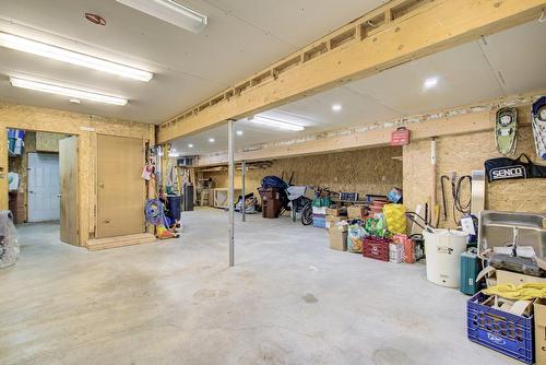 Atelier - 11 Rue Dupuis, Saint-Jacques, QC - Indoor Photo Showing Garage