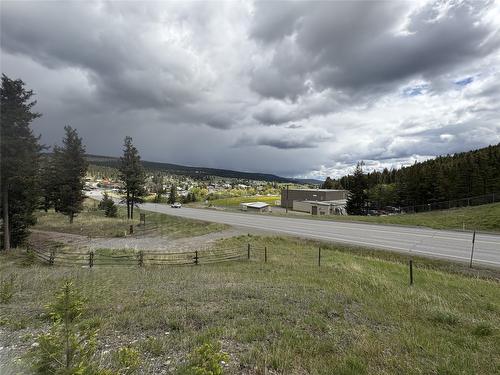 1120 Cariboo Highway, Clinton, BC 