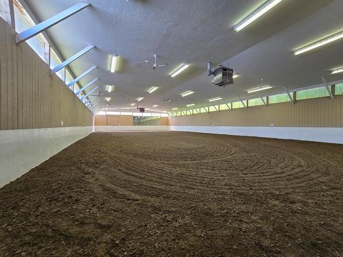 4452 Sleepy Hollow Road, Armstrong, BC - Indoor Photo Showing Other Room