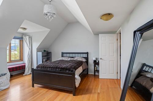 950 Hagey Road, Lister, BC - Indoor Photo Showing Bedroom
