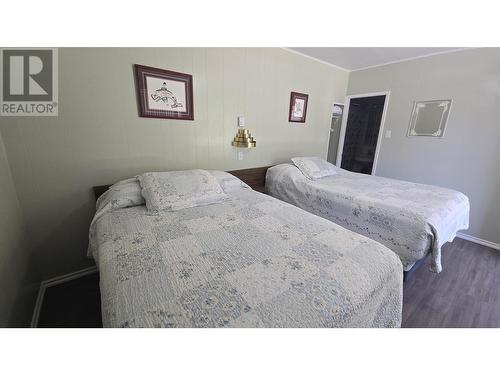 110 & 114 Motel Avenue, Salmo, BC 