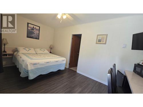 110 & 114 Motel Avenue, Salmo, BC 