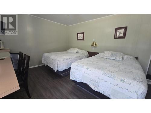 110 & 114 Motel Avenue, Salmo, BC 