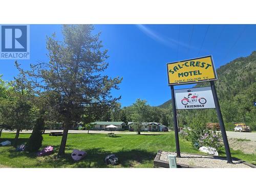 110 & 114 Motel Avenue, Salmo, BC 