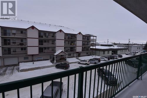 308 215 1St Street E, Nipawin, SK - Outdoor