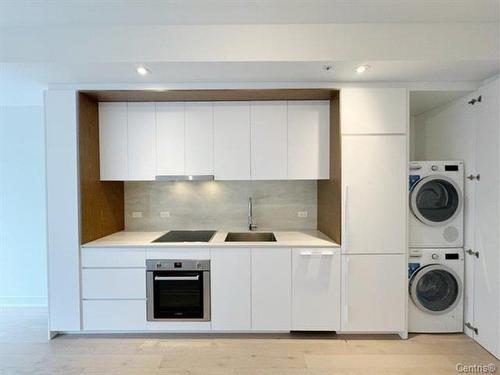 Kitchen - 2311-1020 Rue De La Montagne, Montréal (Ville-Marie), QC - Indoor