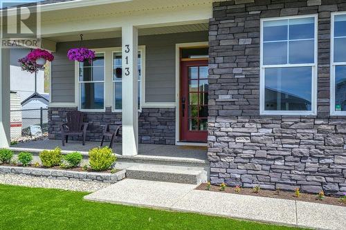 Adorable Patio off front for morning coffee contemplation - 313 Baldy Place, Vernon, BC - Outdoor