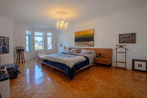 Bedroom - 49 Rue Des Arbres, Dollard-Des-Ormeaux, QC - Indoor Photo Showing Bedroom