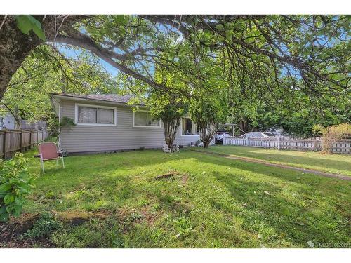 307, 311,315 Holly Ave, Nanaimo, BC - Outdoor