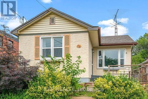 28 GALE CRESCENT  St. Catharines, ON L2R 3K9