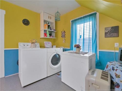 58 Elm St, Moncton, NB 