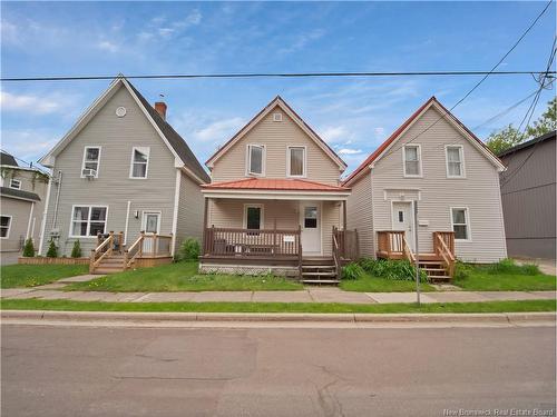 58 Elm St, Moncton, NB 