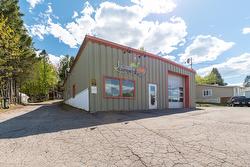 1641 Rue Principale  Sainte-Agathe-Des-Monts, QC J8C 1M1