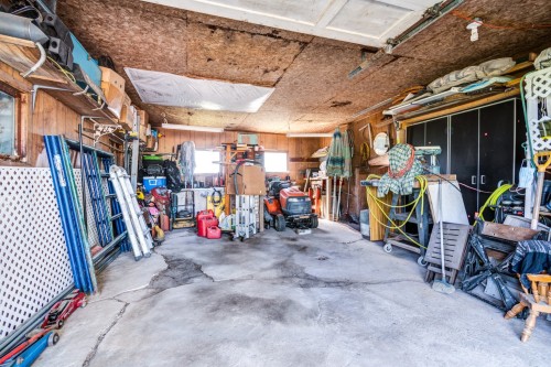 Garage - 380 Rg Ste-Cécile, Saint-David, QC - Indoor Photo Showing Garage