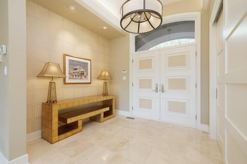 Exterior entrance - 22 Place Madison, Hudson, QC - Indoor Photo Showing Other Room