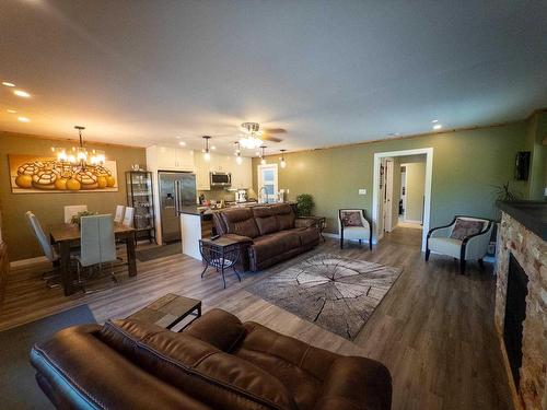 162 Hidden Trail Road, Kenora, ON - Indoor Photo Showing Living Room With Fireplace