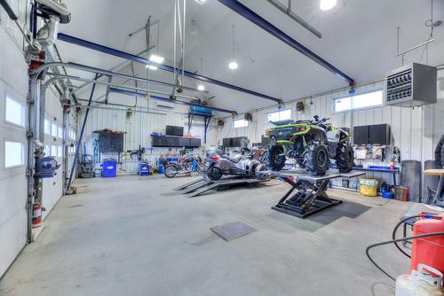 Garage - 59 Route 125, Saint-Esprit, QC - Indoor Photo Showing Garage