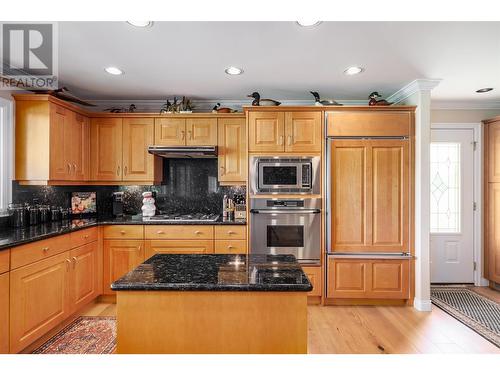 11640 Rogers Road, Lake Country, BC - Indoor Photo Showing Kitchen