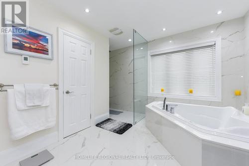 4009 River Mill Way, Mississauga, ON - Indoor Photo Showing Bathroom